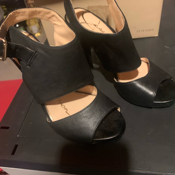 JESSICA SIMPSON HEELS - Picture 2 of 2